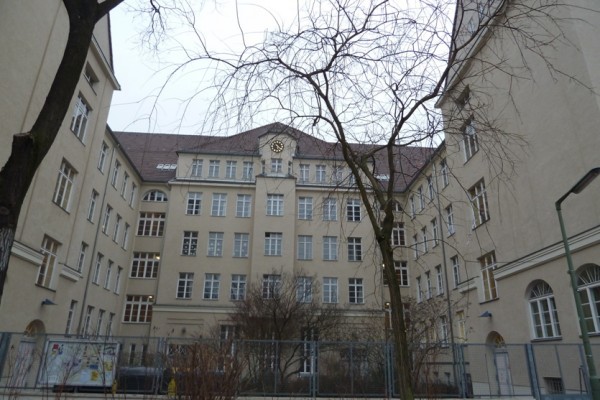 Schulgebäude “Campus Rütli — CR²” Schulgebäude “Campus Rütli — CR²”